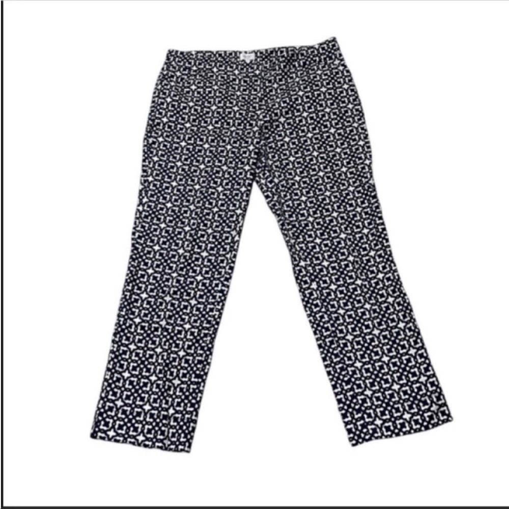 Laundry by Shelli Segal boyfriend mid rise cotton print pants. Size 8.